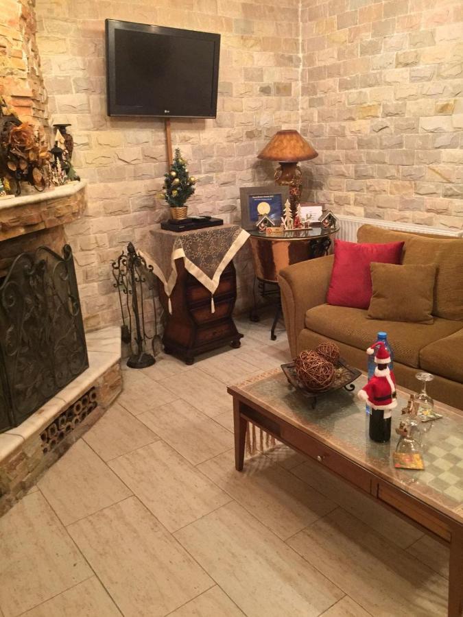 The Love Holiday House Tris Elies Экстерьер фото