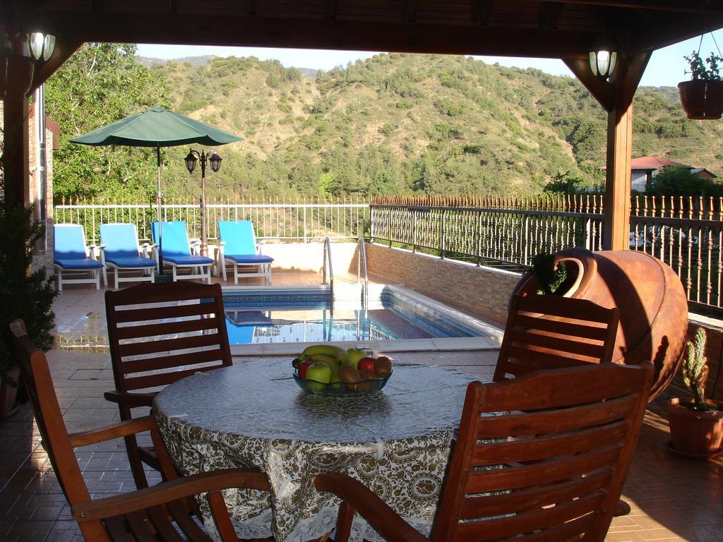 The Love Holiday House Tris Elies Экстерьер фото