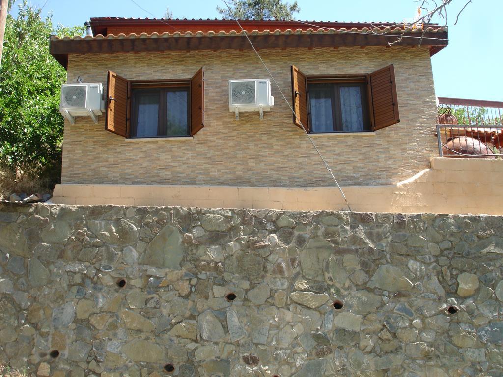 The Love Holiday House Tris Elies Экстерьер фото