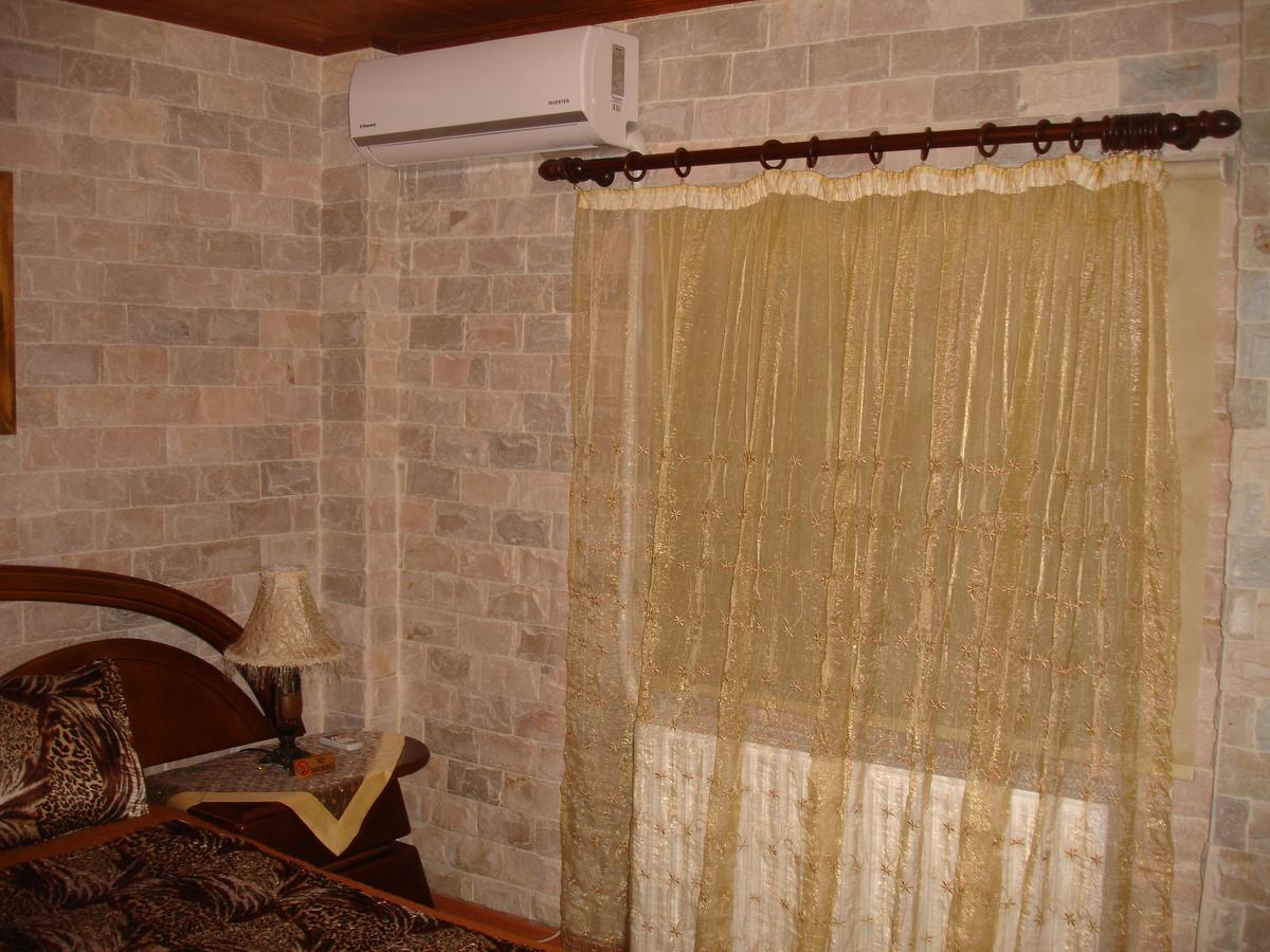The Love Holiday House Tris Elies Экстерьер фото
