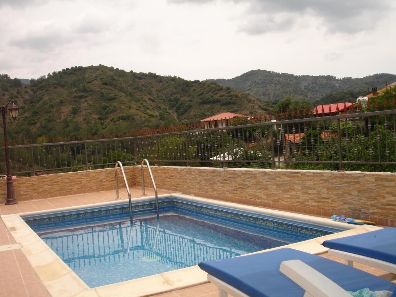The Love Holiday House Tris Elies Экстерьер фото